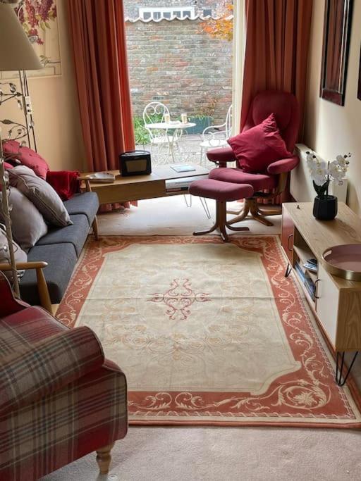 Centre Of Town House 3 Bedrooms Sleeps 5 And Infant Free Onsite Parking 2 Cars King's Lynn Dış mekan fotoğraf